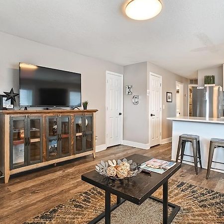 Vila Heart Of Westport 1Br Kansas City Exteriér fotografie