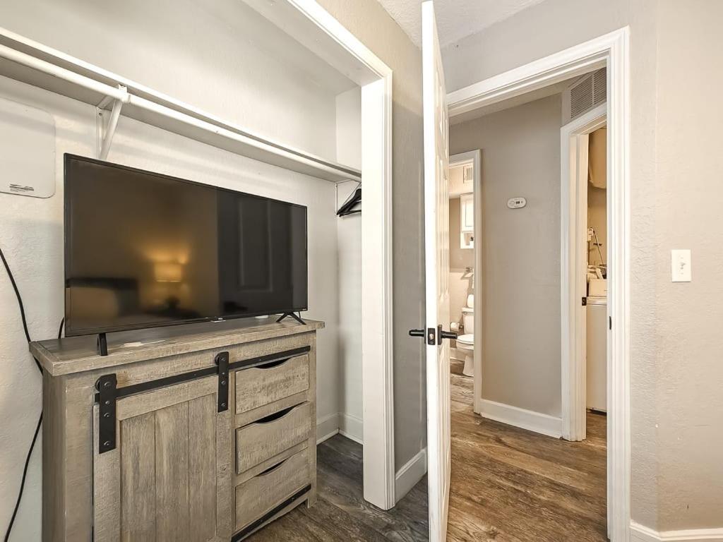 Vila Heart Of Westport 1Br Kansas City Exteriér fotografie